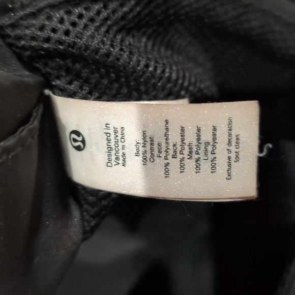 LULULEMON On My Level Bag  in Black - Picture 9 of 10